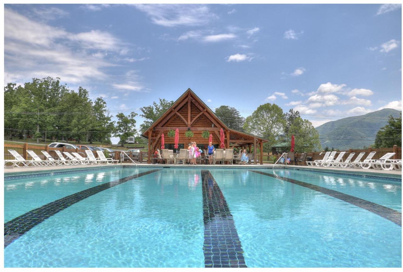 Gypsy Road - Privacy! Log Cabin With Hot Tub, Wifi, Directv And Arcade Севьервилл Экстерьер фото